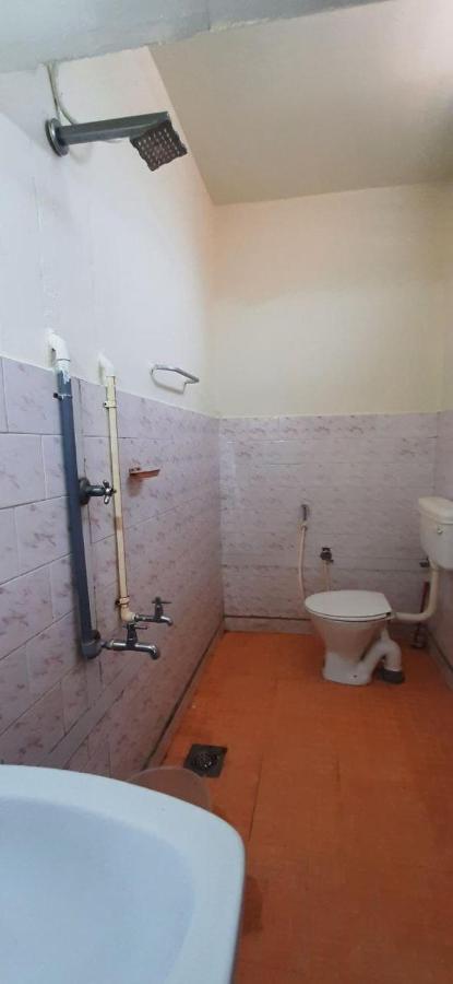 Zaina Tourist Home Коллам Экстерьер фото