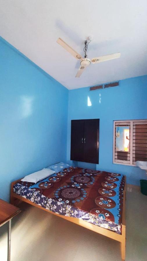 Zaina Tourist Home Коллам Экстерьер фото